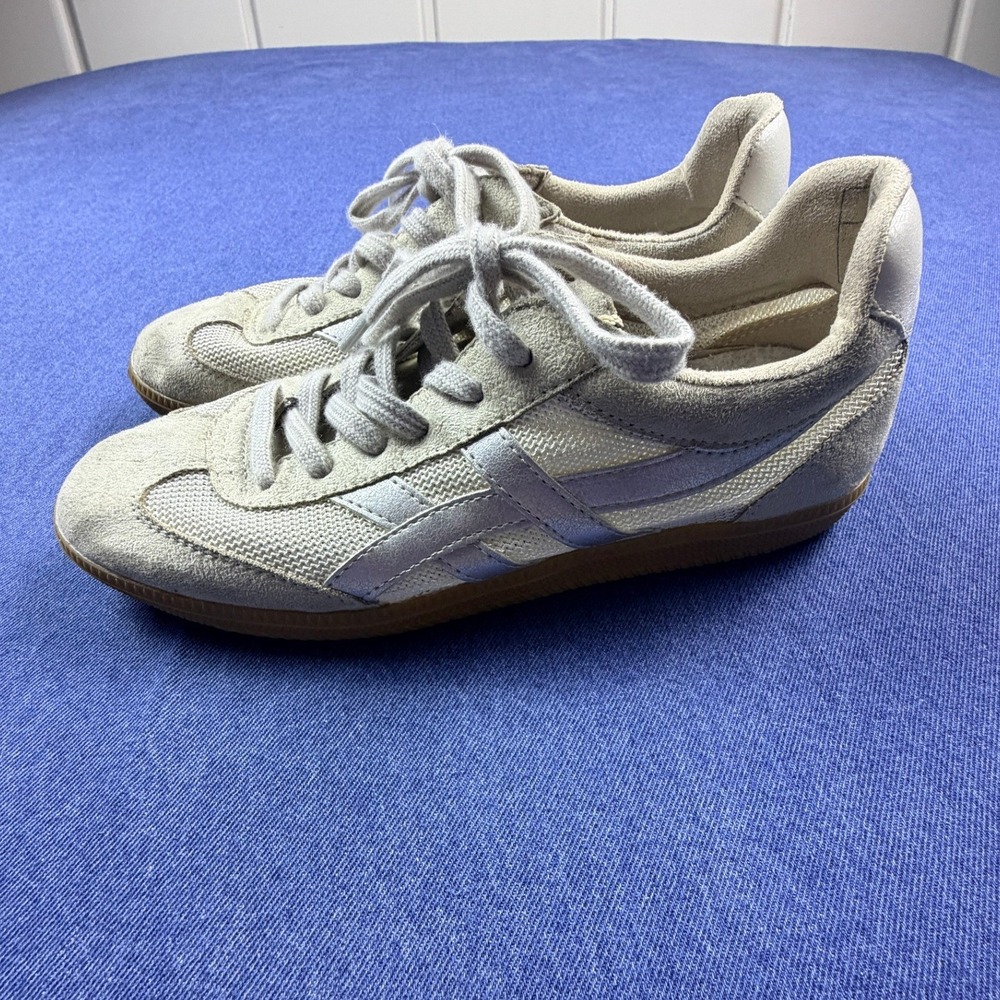 Shu Shop Womens Low Top Mesh Suede Sneakers Silver Cream Gum Sole Size 8